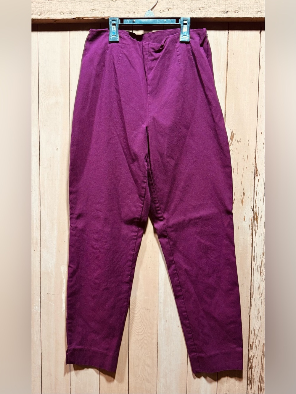 Time and Tru Women’s Plum Stretch Rayon Blend cropped dress pants (12)